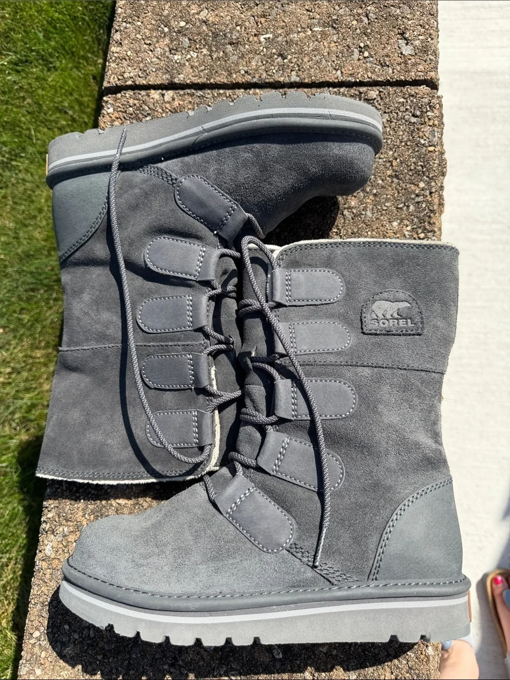 Sorel Gray Plush-Lined Women's Boot (Gray)